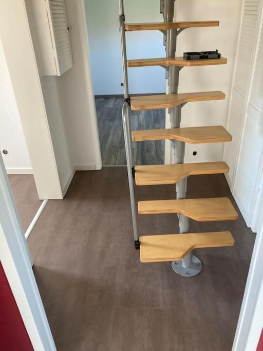 Behagliches Nurdachhaus Im Ferienhausgebiet 朗格尔斯海姆 外观 照片